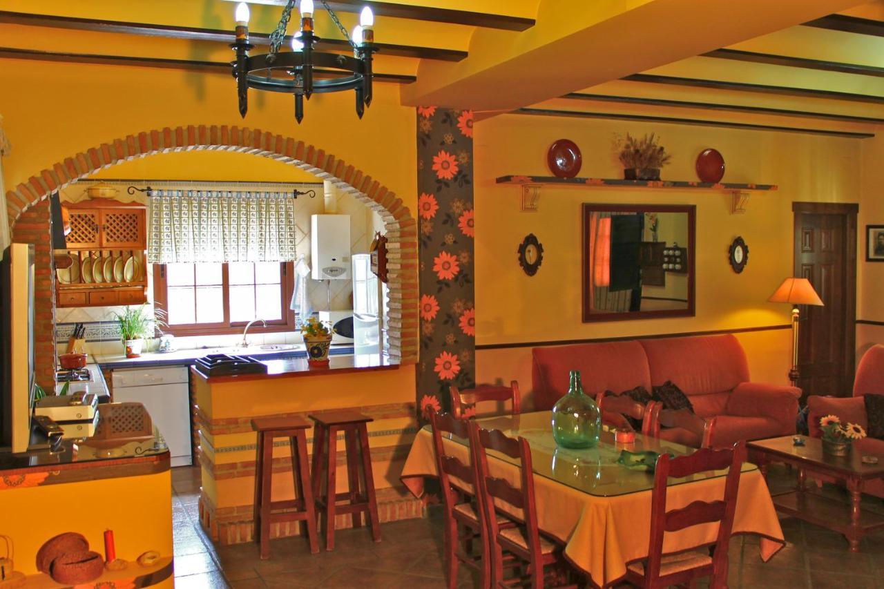 Casa De La Noria * Carcabuey